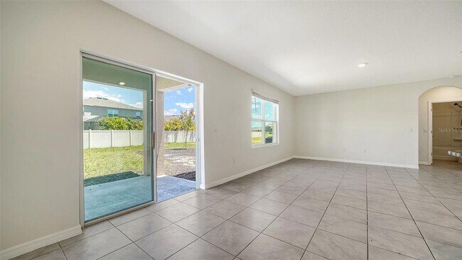 Building Photo - 12732 Lateral Root Dr