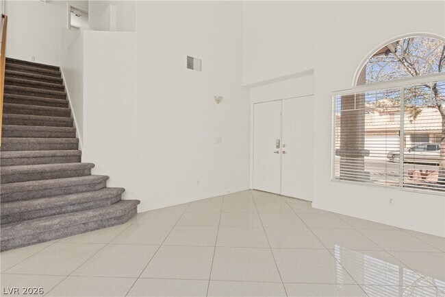 Building Photo - 7873 Laurelton Pl