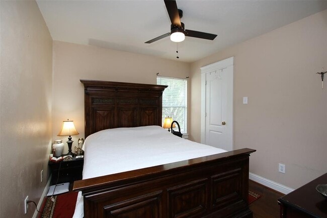 Building Photo - 16242 Pine Thorn Dr