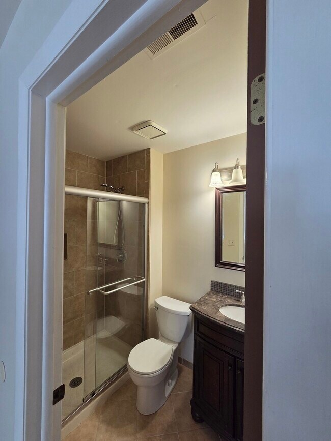 Building Photo - 603 Stone Cir Ct