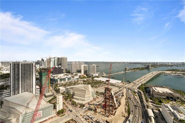 Building Photo - 1100 Biscayne Blvd