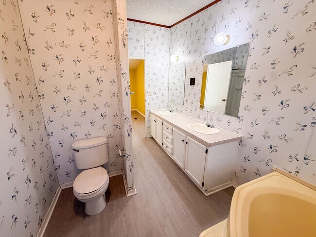 Building Photo - 4506 Legend Falls