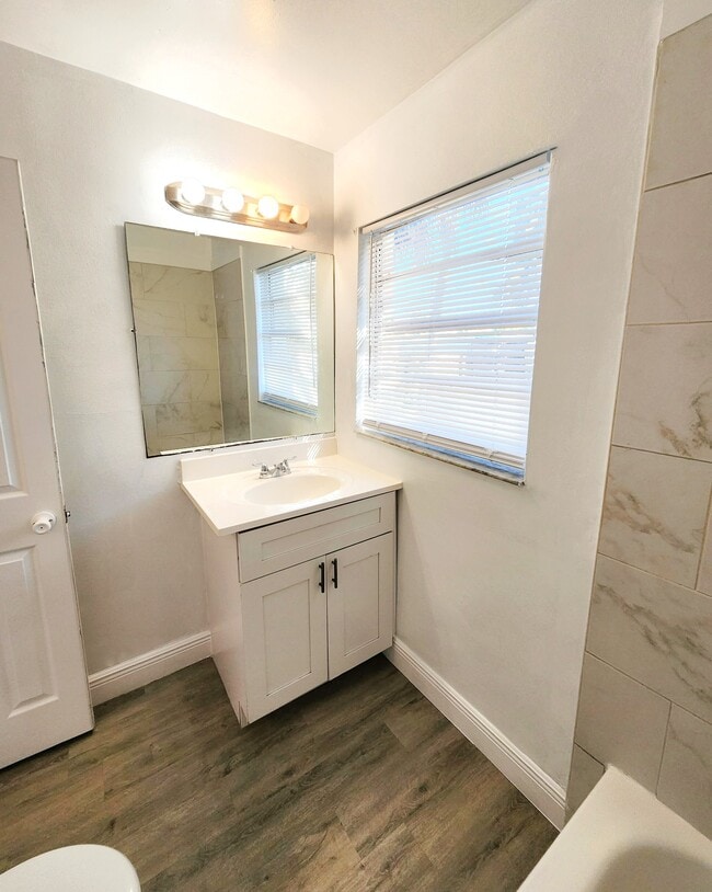 Building Photo - 1327 Eugene Black St