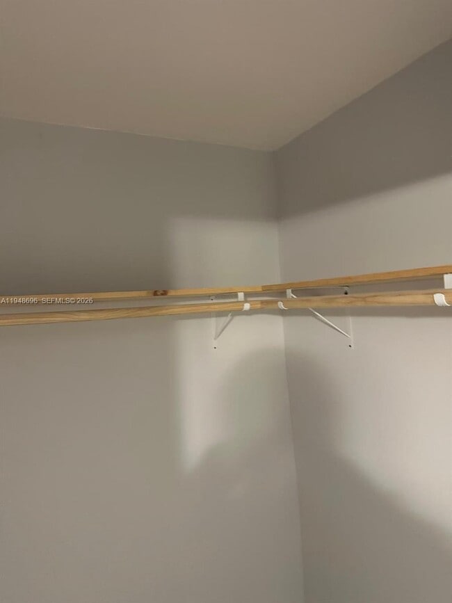 Building Photo - 1705 NE 157th Ter