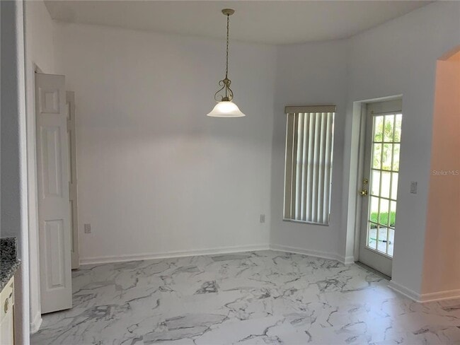 Building Photo - 3628 Weatherfield Dr