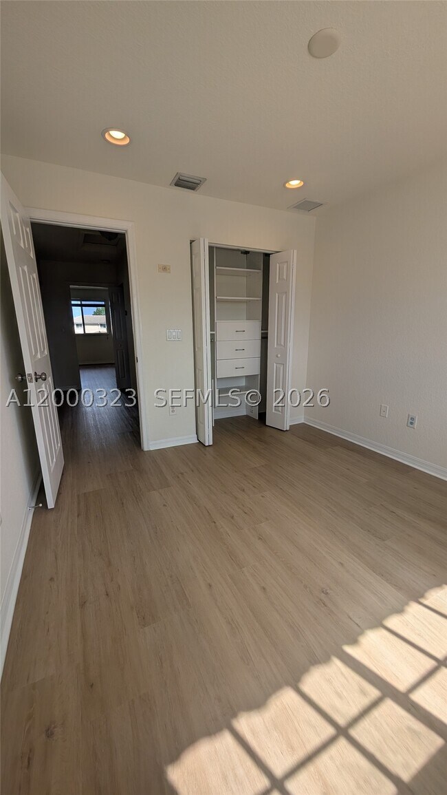 Building Photo - 5910 Royal -