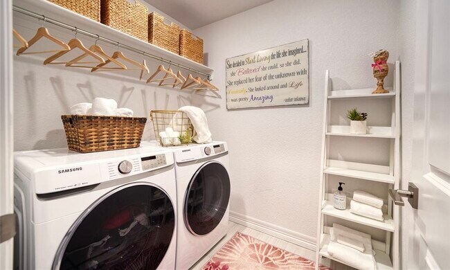 Building Photo - 1875 Satin Spar Point