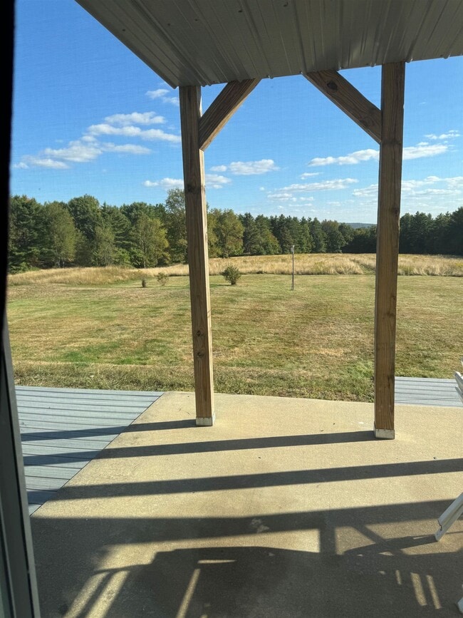 Building Photo - 670 Dodge Hollow Rd