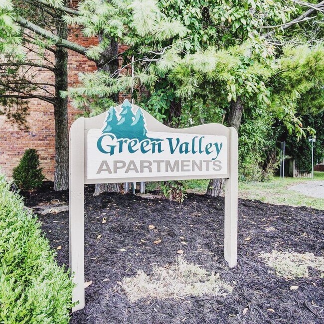 Building Photo - Green Valley Apartments