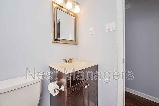 Building Photo - 7059 Darnell St