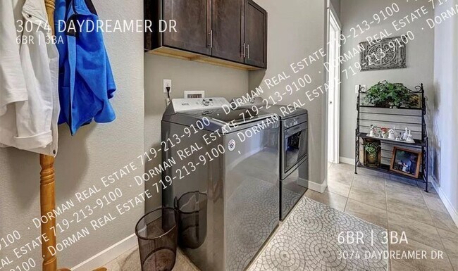 Building Photo - 3074 Daydreamer Dr