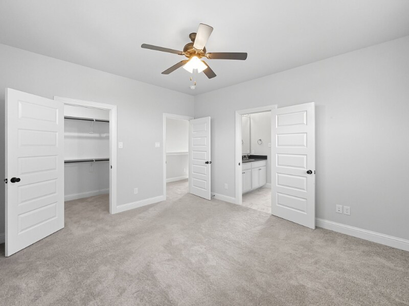 Building Photo - 9525 Thorncrown Ln