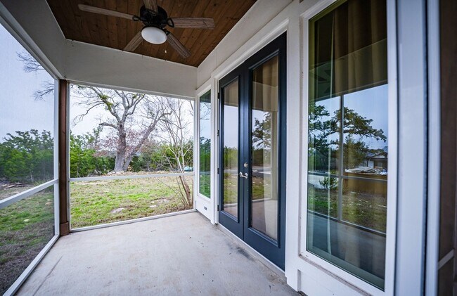 Building Photo - Modern Masterpiece in Canyon Lake