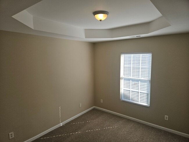 Building Photo - Darling 3br/2ba RANCH!! Avail Now! Near downtown Ral and I-40!!