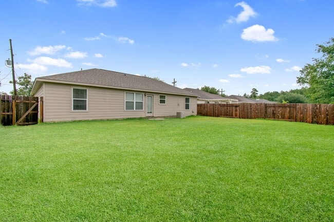 Building Photo - 16225 Summerset Estates Blvd