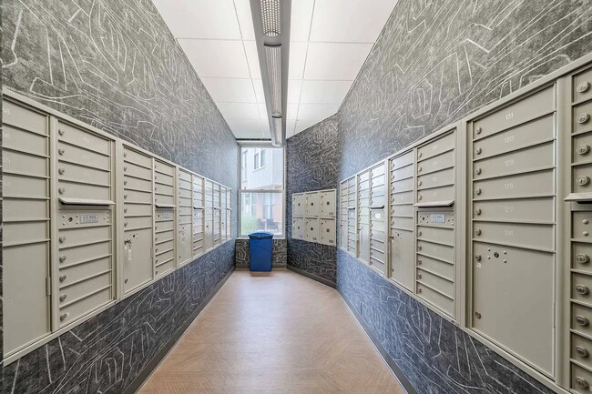 Building Photo - 30 Caldwell St