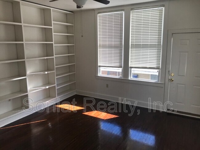 Building Photo - 112 N Bernadotte St