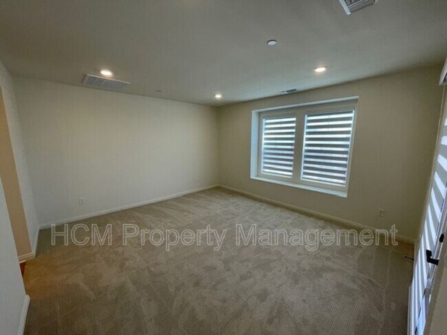 Building Photo - 4021 E Coronado Privado