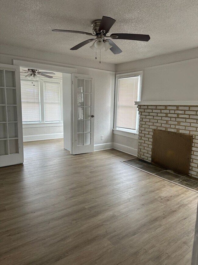 Building Photo - 2 Bedroom 1 Bathroom in Winter Haven