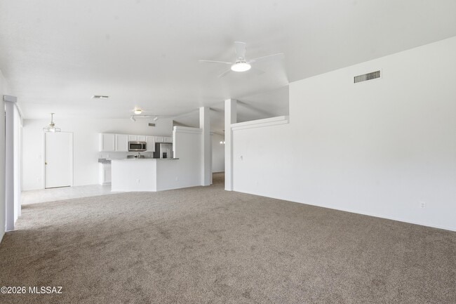 Building Photo - 10008 E Moonstruck Way