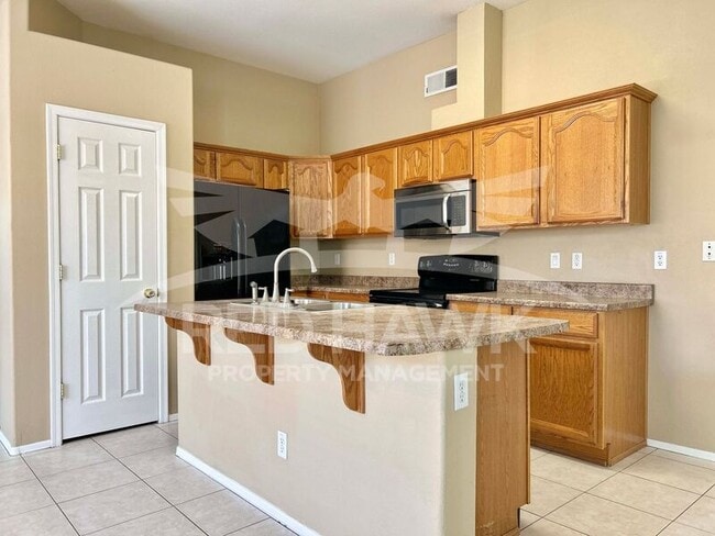 Building Photo - 2748 S 159th Ave