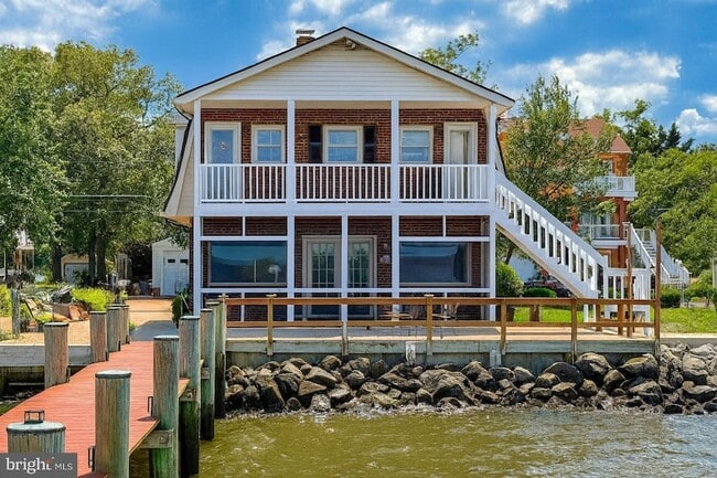 Primary Photo - 2112 Lake Dr