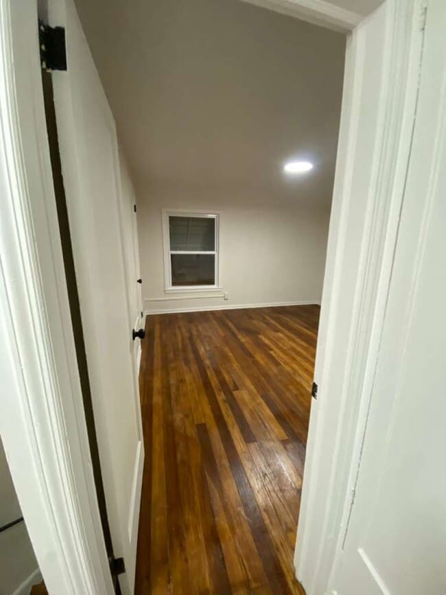 Building Photo - 1523 Babbitt Rd