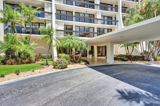 Building Photo - 2000 Presidential Way