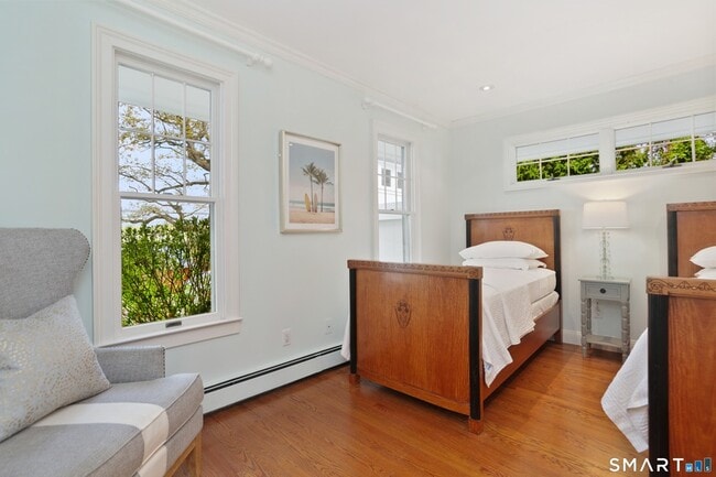 Building Photo - 34 Shorehaven Rd