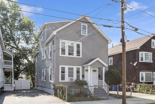 Primary Photo - 42 Perry Ave