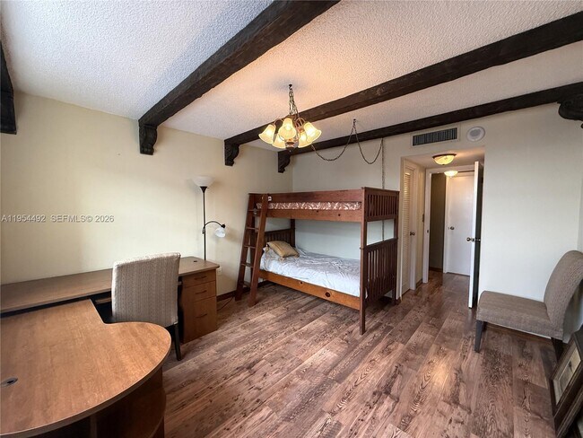 Building Photo - 1833 S Ocean Dr