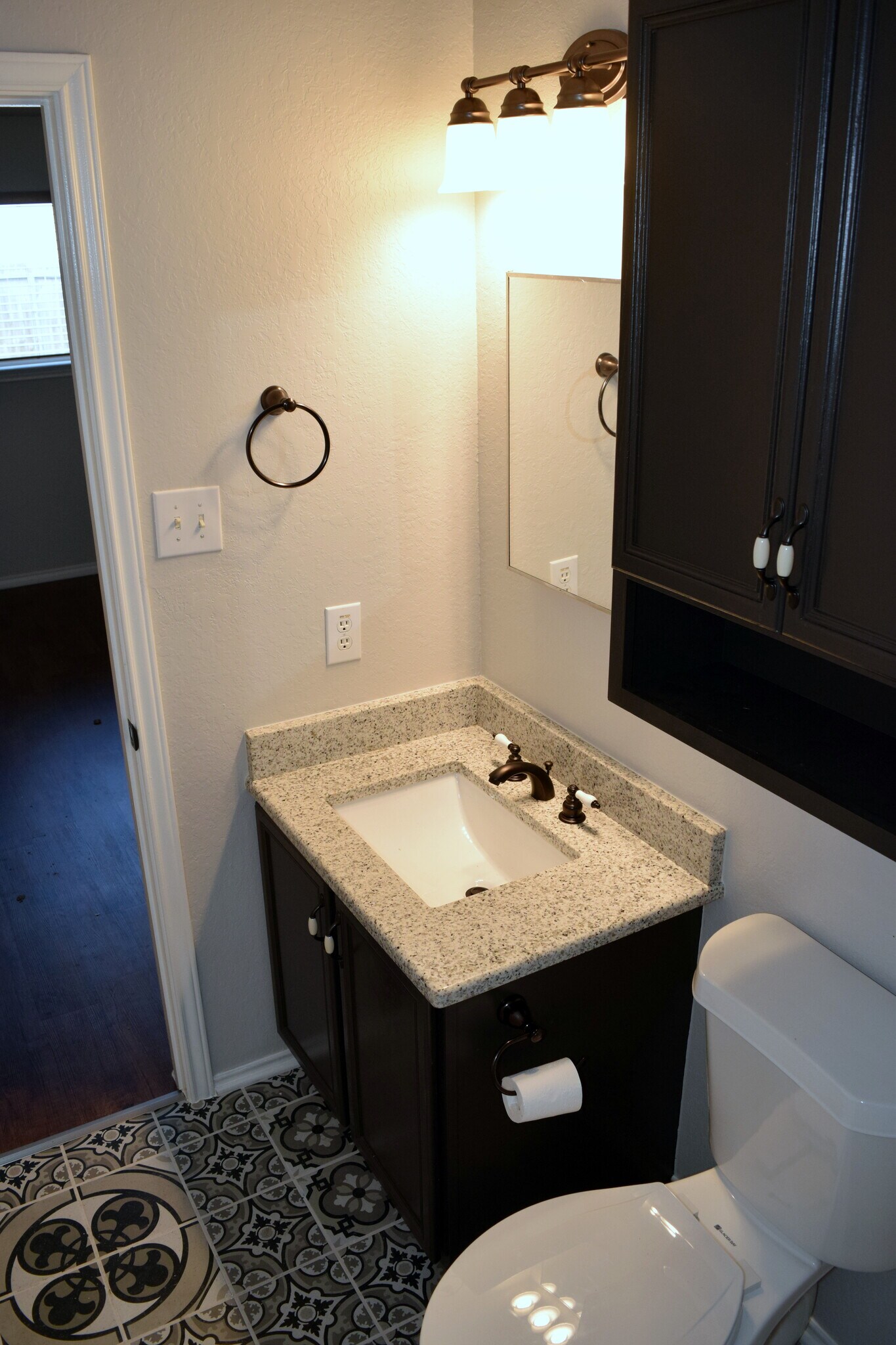 Master Bathroom - 7902 Morning Grove