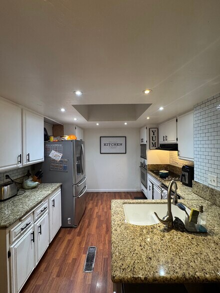 Building Photo - 6603 Reservoir Ct