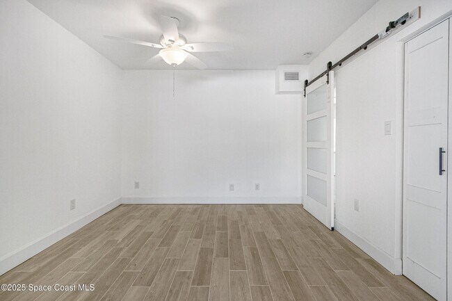Building Photo - 2364 Pineapple Ave