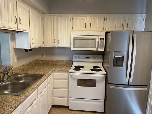 Building Photo - 336 Melrose Dr