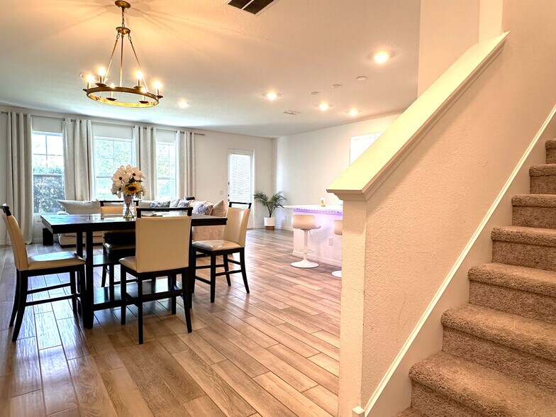 Building Photo - 821 Benoi Dr