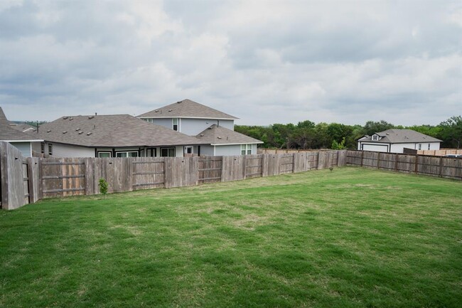 Building Photo - 11400 Comano Dr