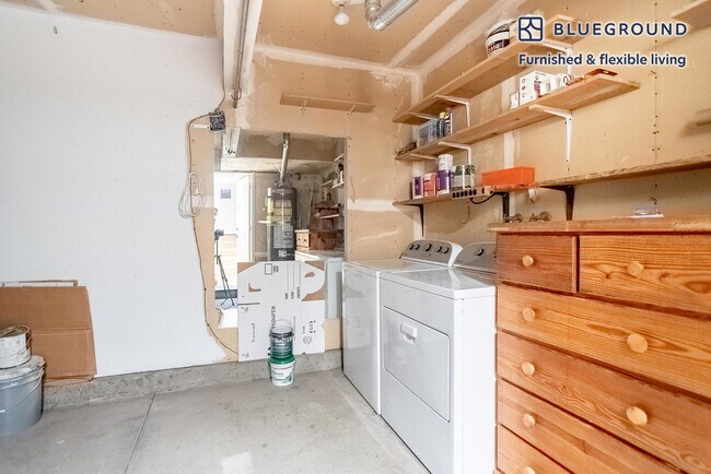 Building Photo - 354 Montecito Way