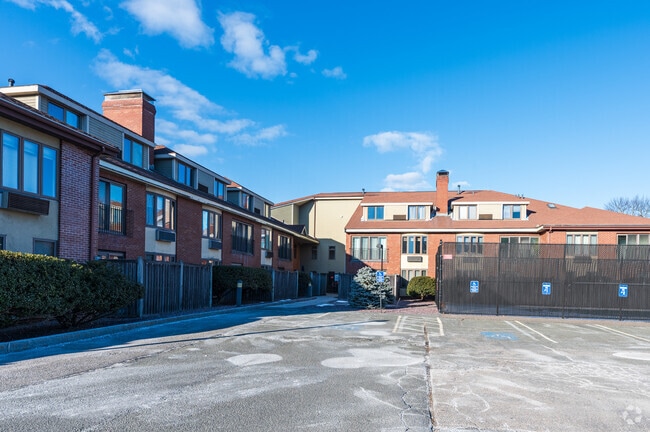 Building Photo - Pollard Place