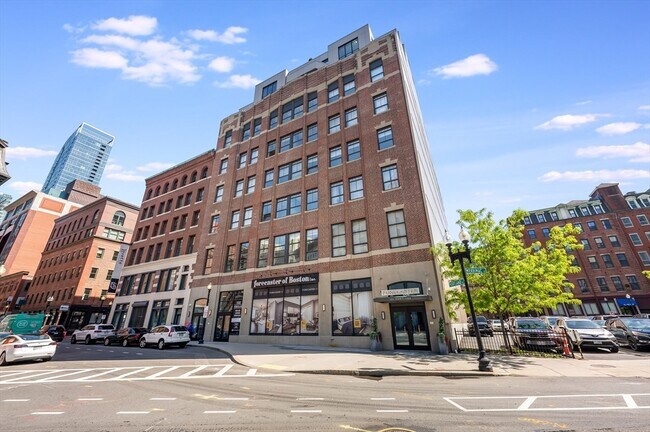 Building Photo - 121 Portland St