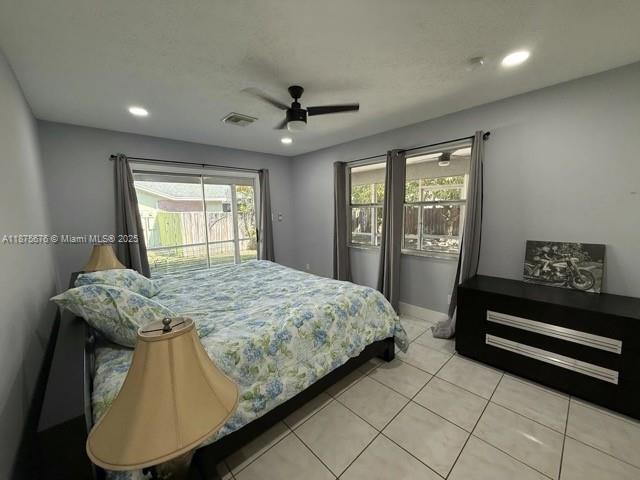 Building Photo - 1392 Riverside Cir