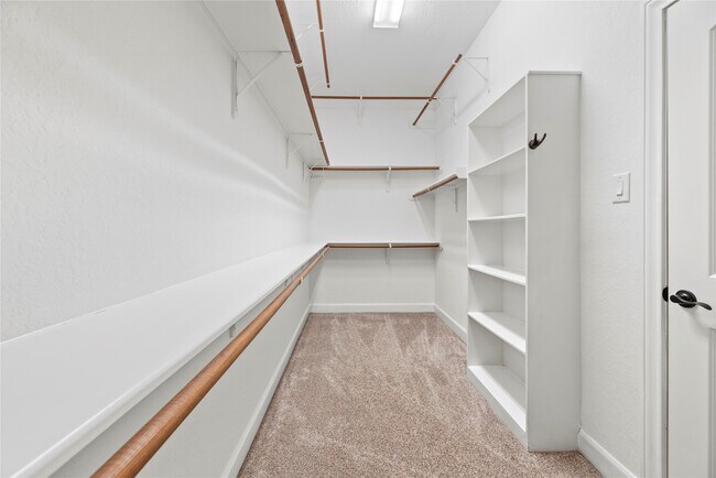 Building Photo - 28706 Hemlock Red Ct