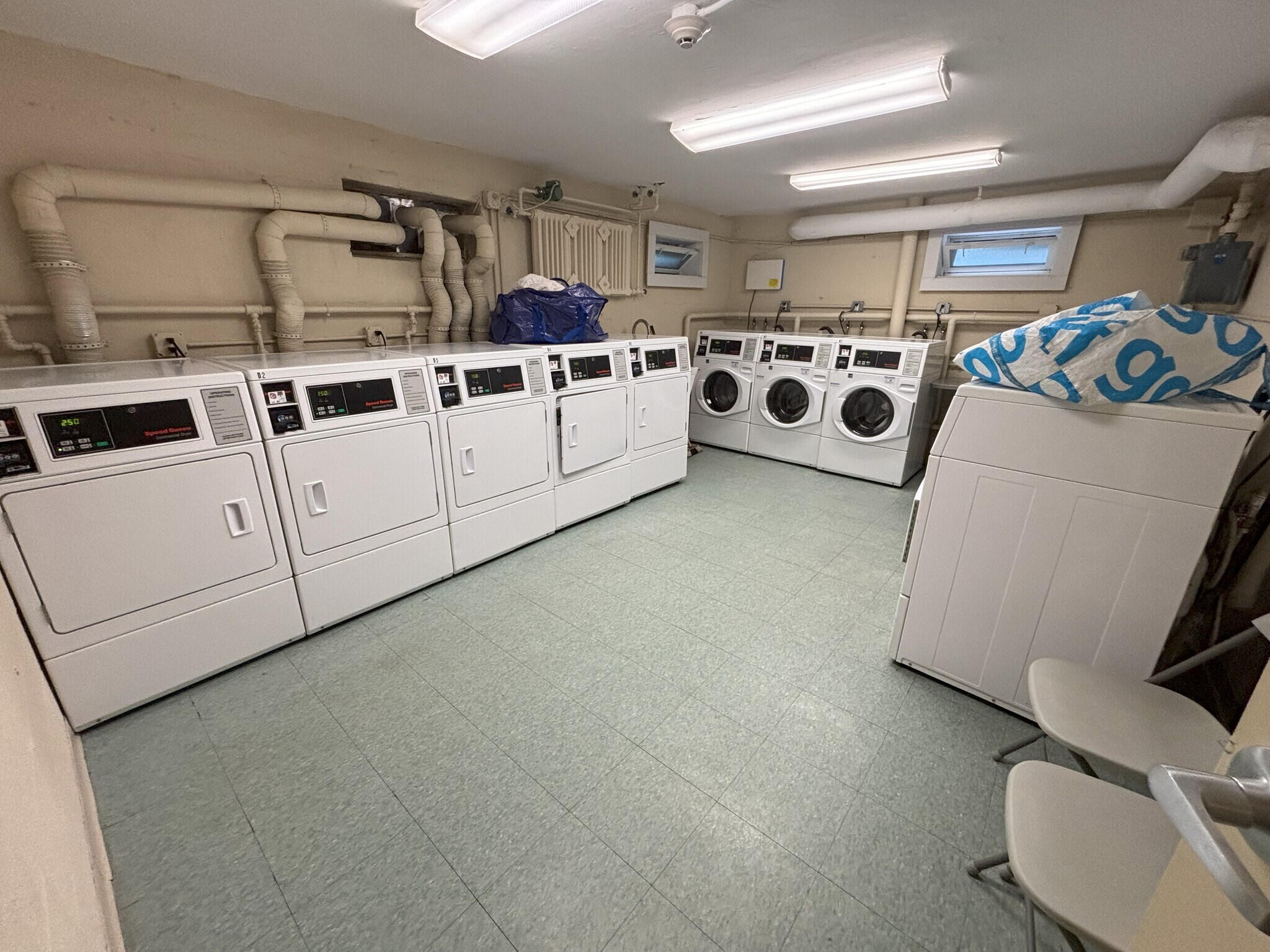 Building Photo - 153 Saint Paul St