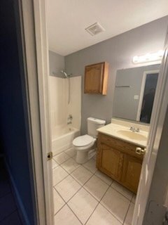 Building Photo - 1916 Aruba Dr