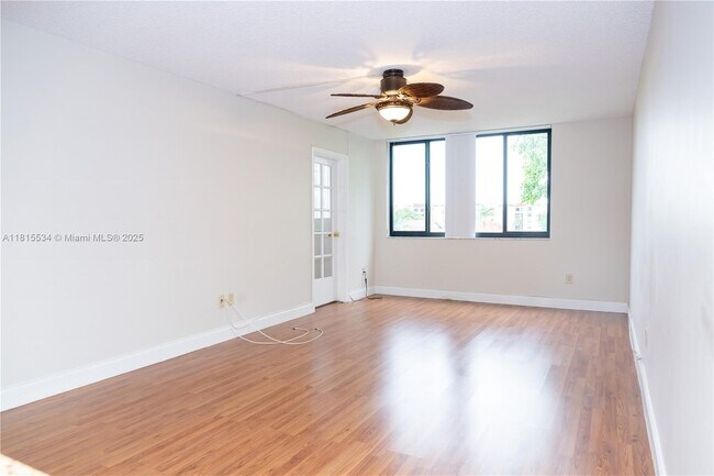 Building Photo - 755 Dotterel Rd