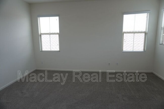 Building Photo - 3263 S Miller Dr