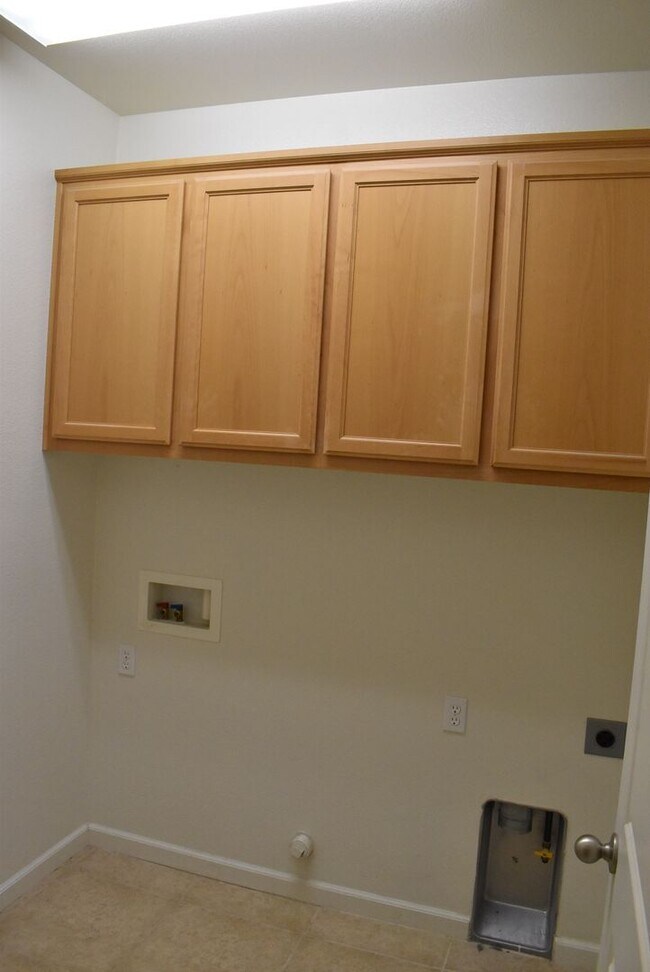 Building Photo - Lovely Southtown home located on a court close to Magnolia Park!