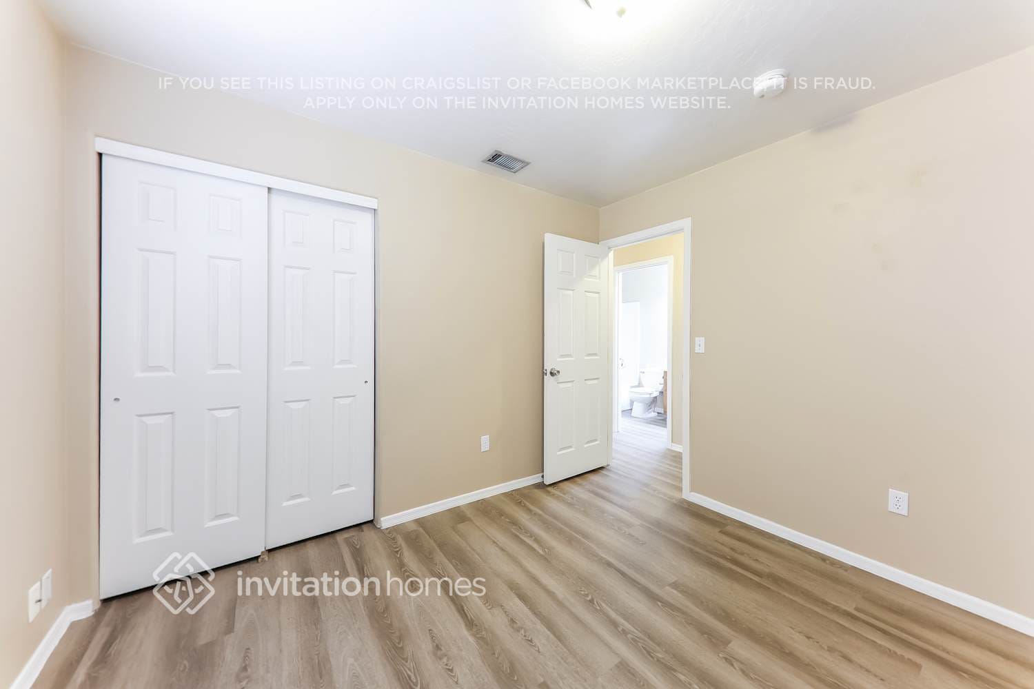 Building Photo - 20850 N 7th Pl