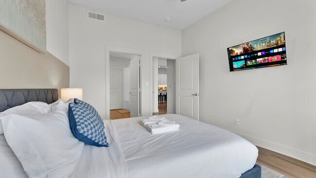 Building Photo - 2901 Indiana St