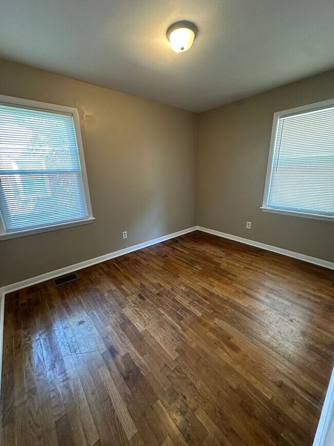 Building Photo - 3408 Ginger Dr